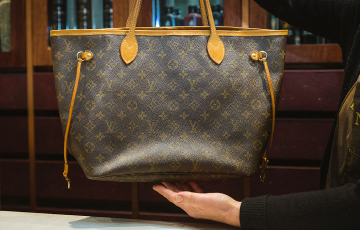louis vuitton bag cleaning