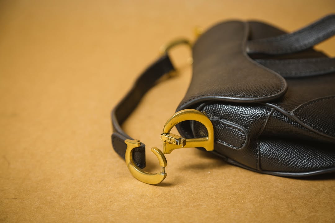 Dior Saddle Hardware Repair