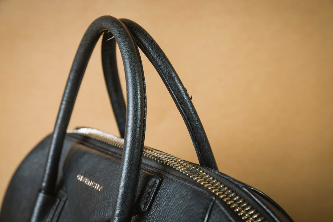 Givenchy Bag Restoration 3