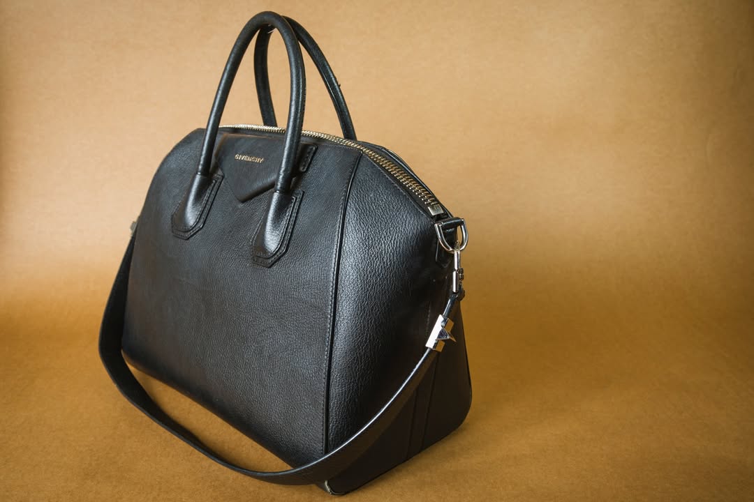 Givenchy Bag Restoration 1