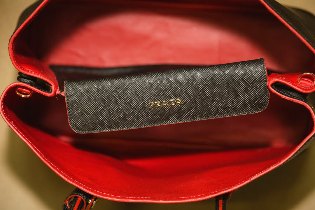 Prada Handbag Relining 9