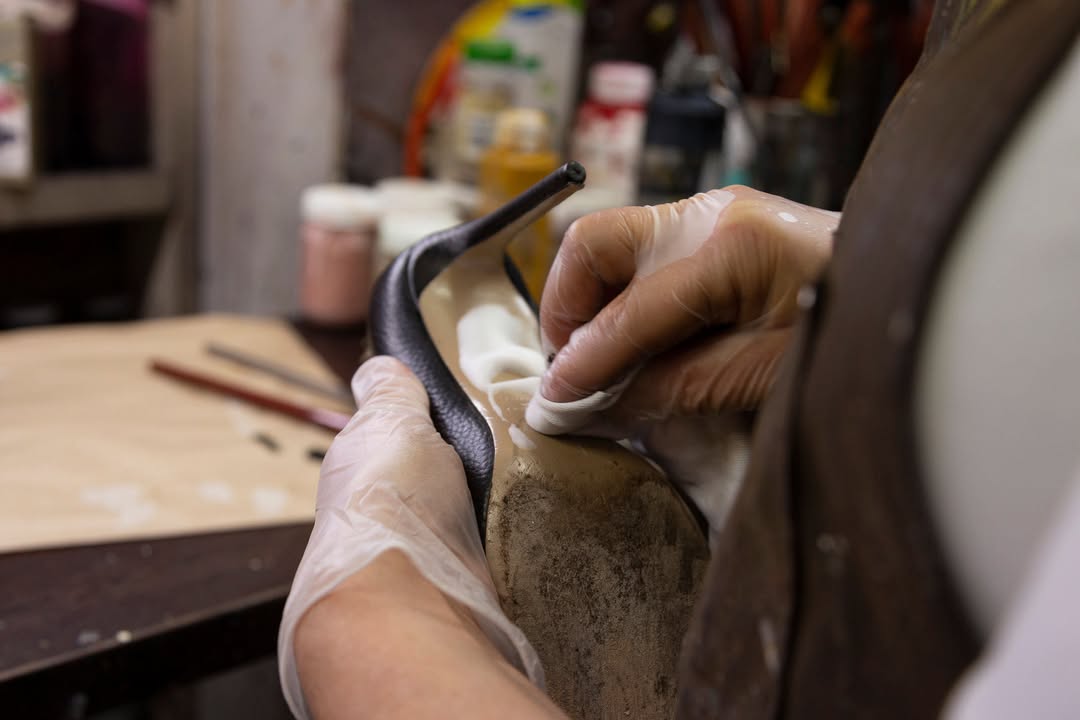 Valentino Heel Restoration 4