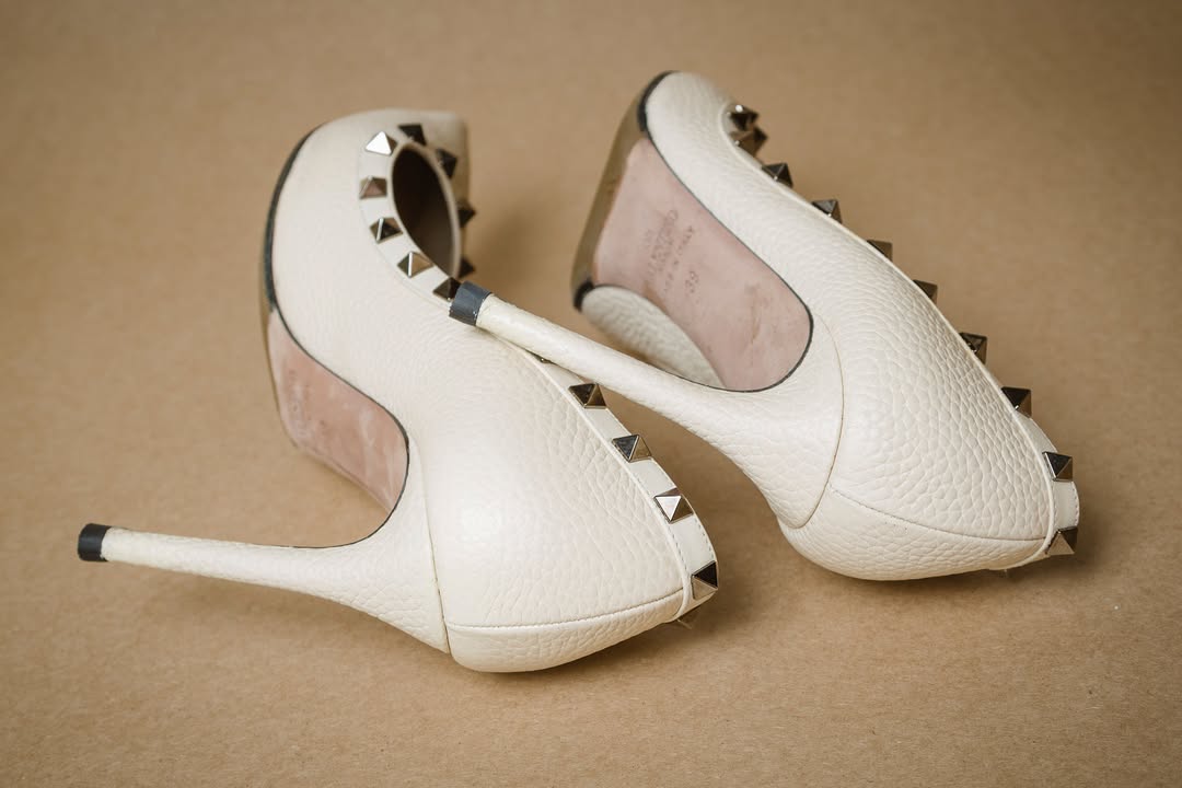 Valentino Heel Restoration 1