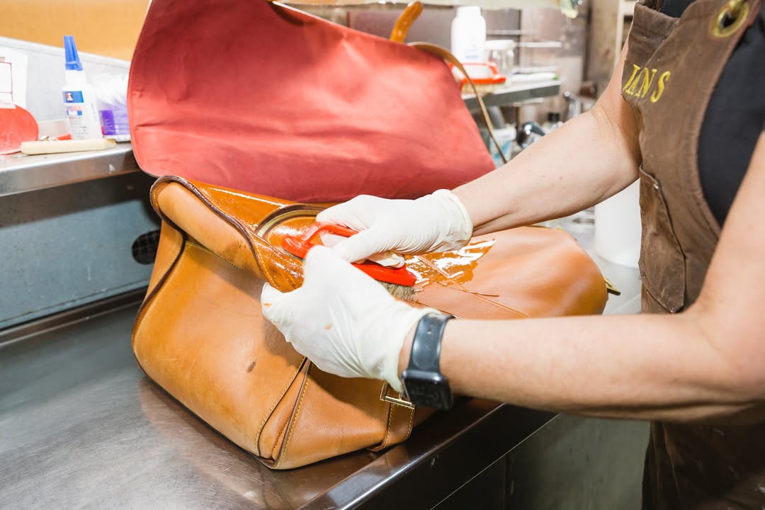 Louis-Vuitton Bag Restoration 5