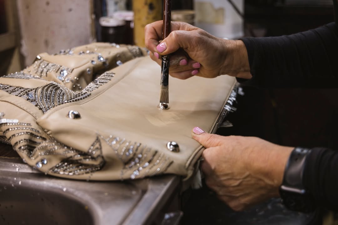 Valentino Bag Restoration 4