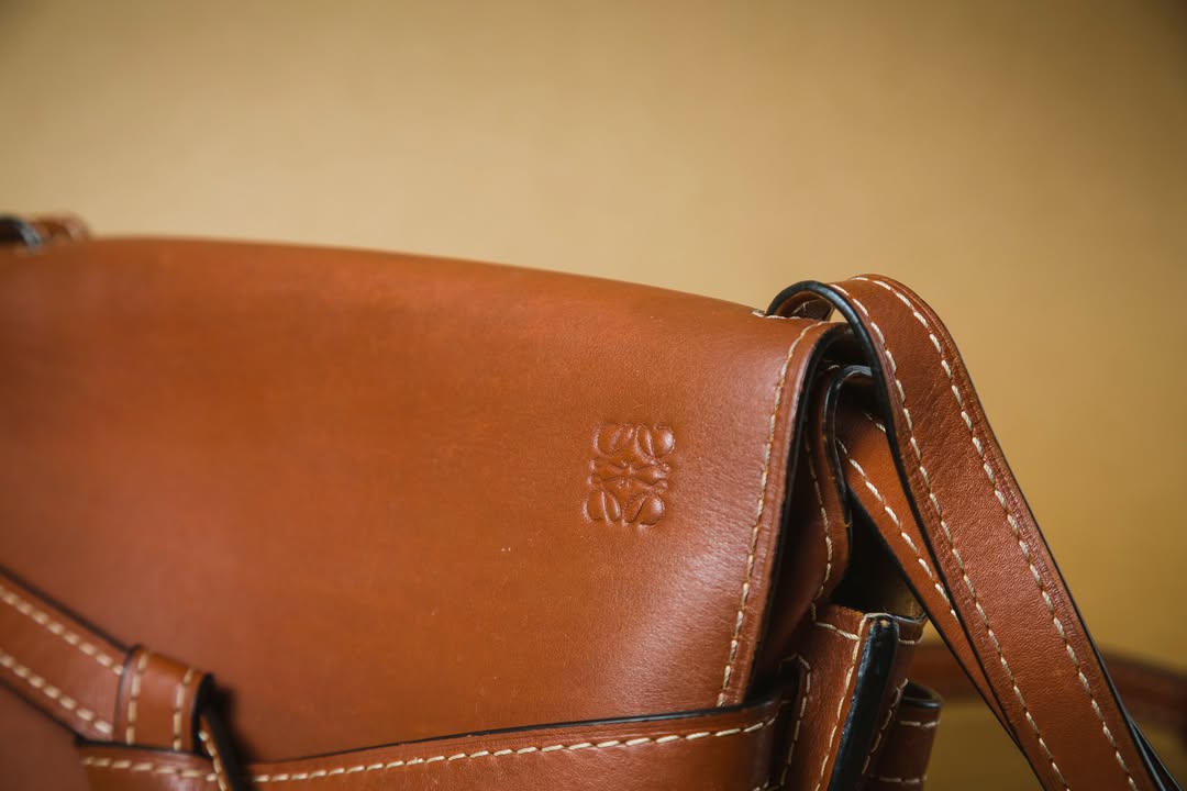 Loewe Handbag Restoration 11