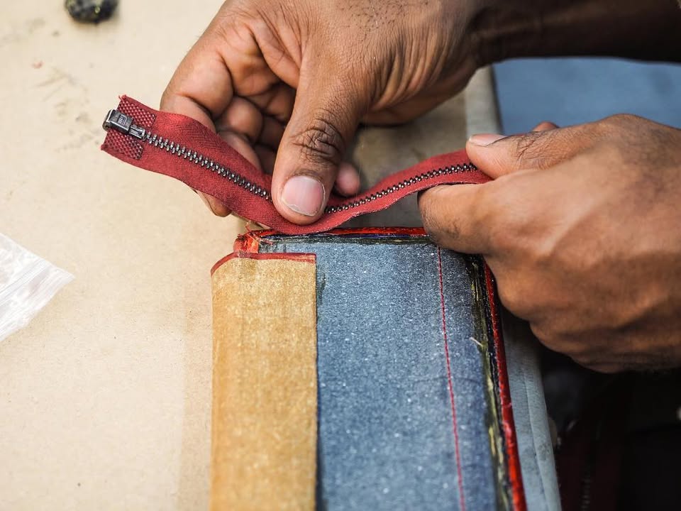 Burberry Wallet Zip Repair 2