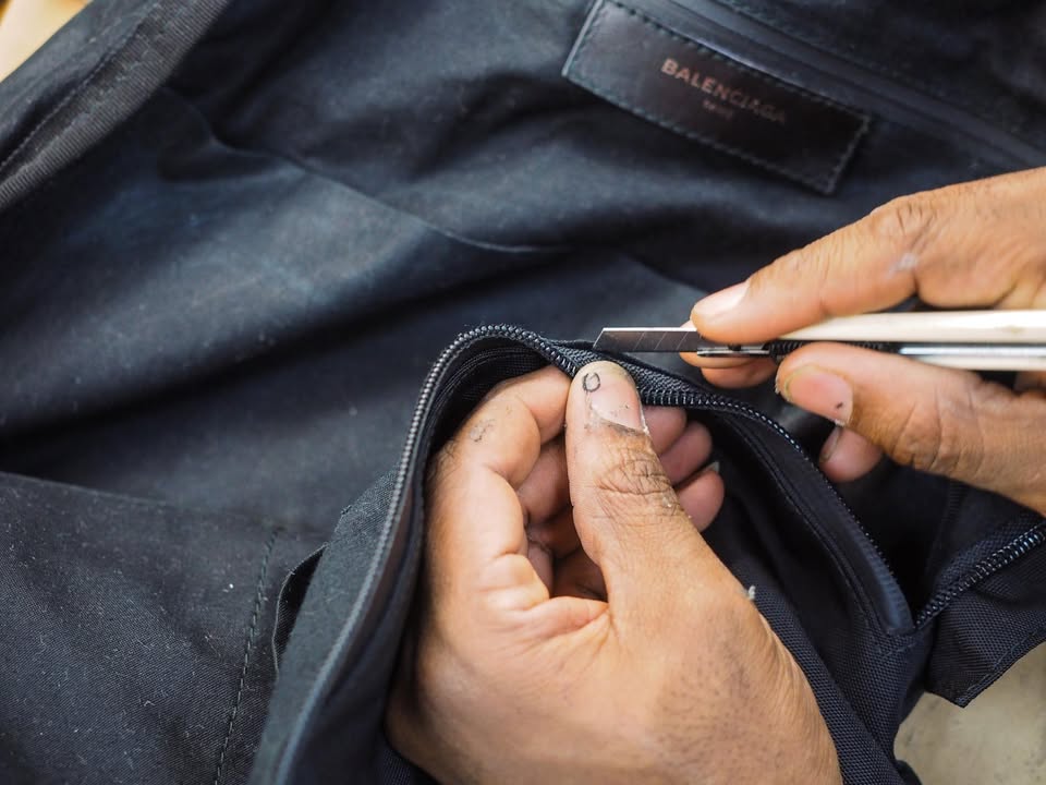 Balenciaga Zipper Replacement 1
